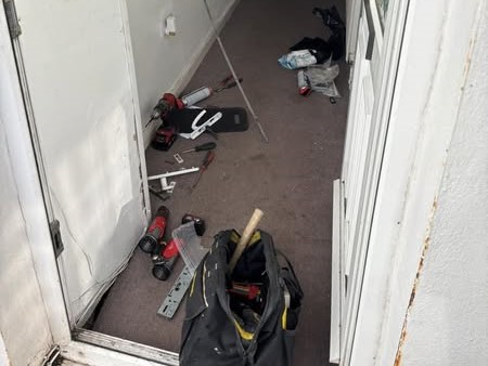 LBP Locksmiths responded to tenants who were locked inside their flat in Brighton.